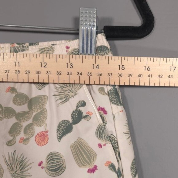 NWT THE NORTH FACE Shorts LARGE 14/16 Youth Girls Water Ripple Cactus Print - Picture 5 of 11